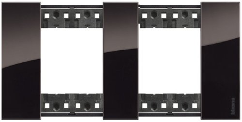 Рамка универсальная Legrand BTicino Living Now 2-м. 4 мод. ночь фото Рамка универсальная Legrand BTicino Living Now 2-м. 4 мод. ночь картинка